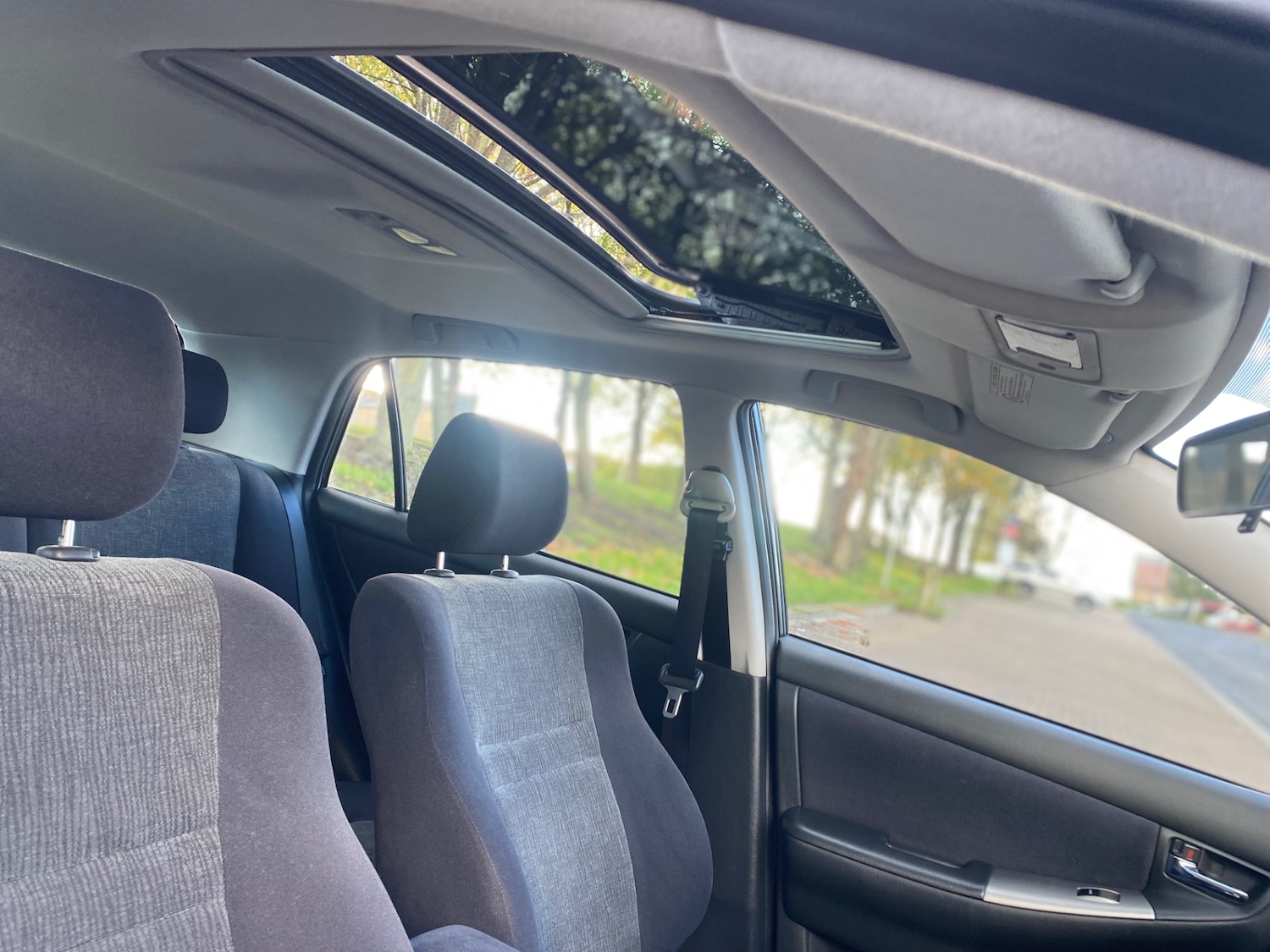 Used Toyota Corolla 2003 for sale - 76387257: Photo 10