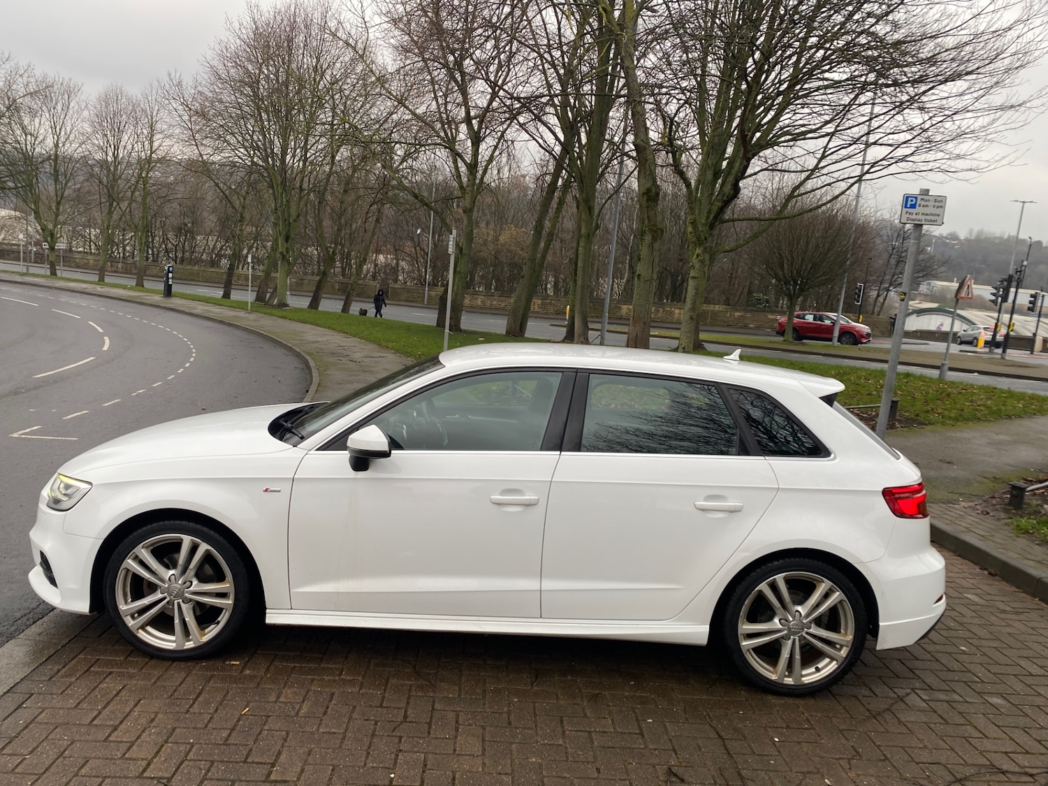 Used Audi A3 2018 for sale - 77390053: Photo 4