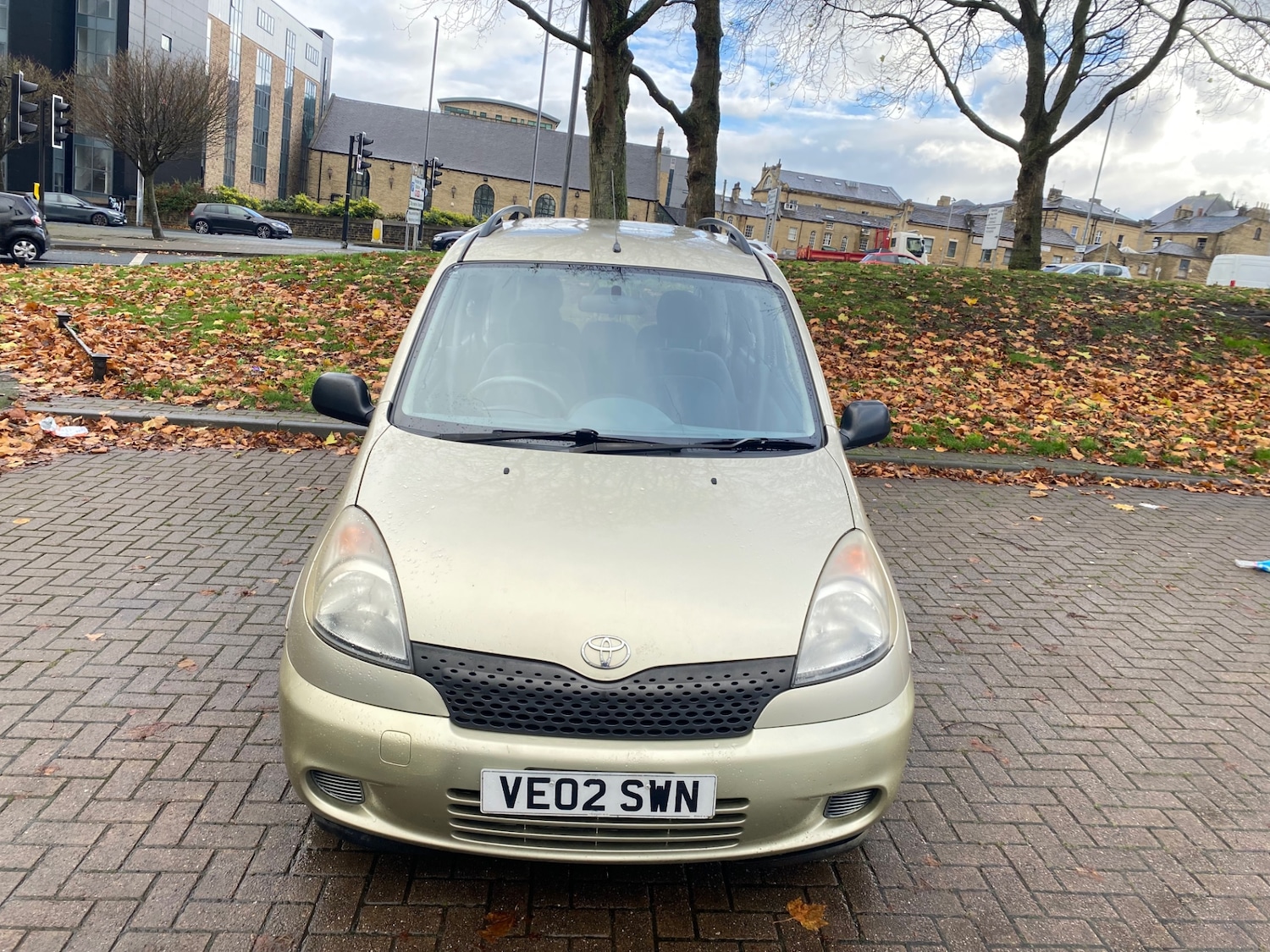 Used Toyota Yaris Verso 2002 for sale - 76618927: Photo 2