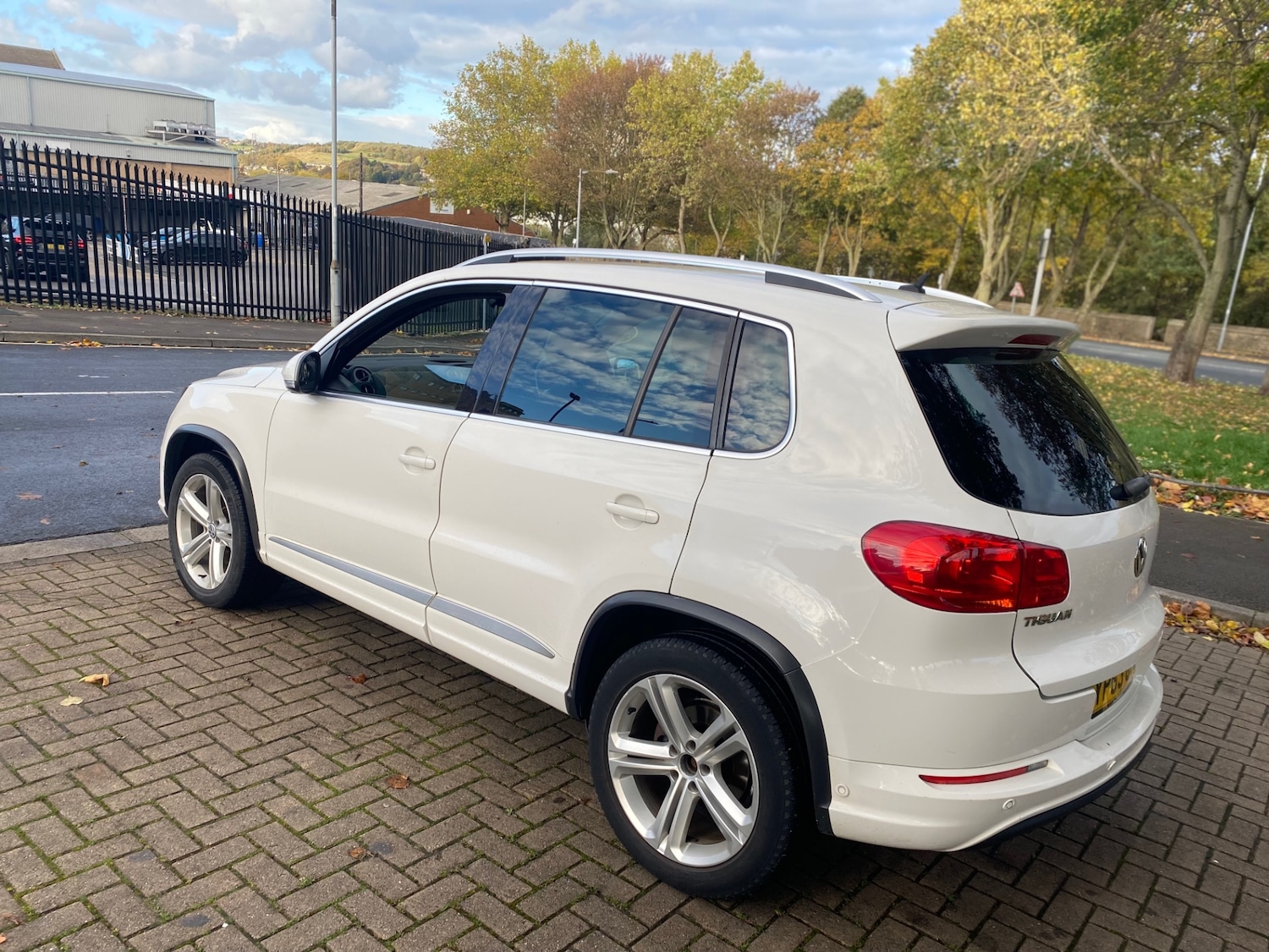 Used Volkswagen Tiguan 2013 for sale - 76347433: Photo 4