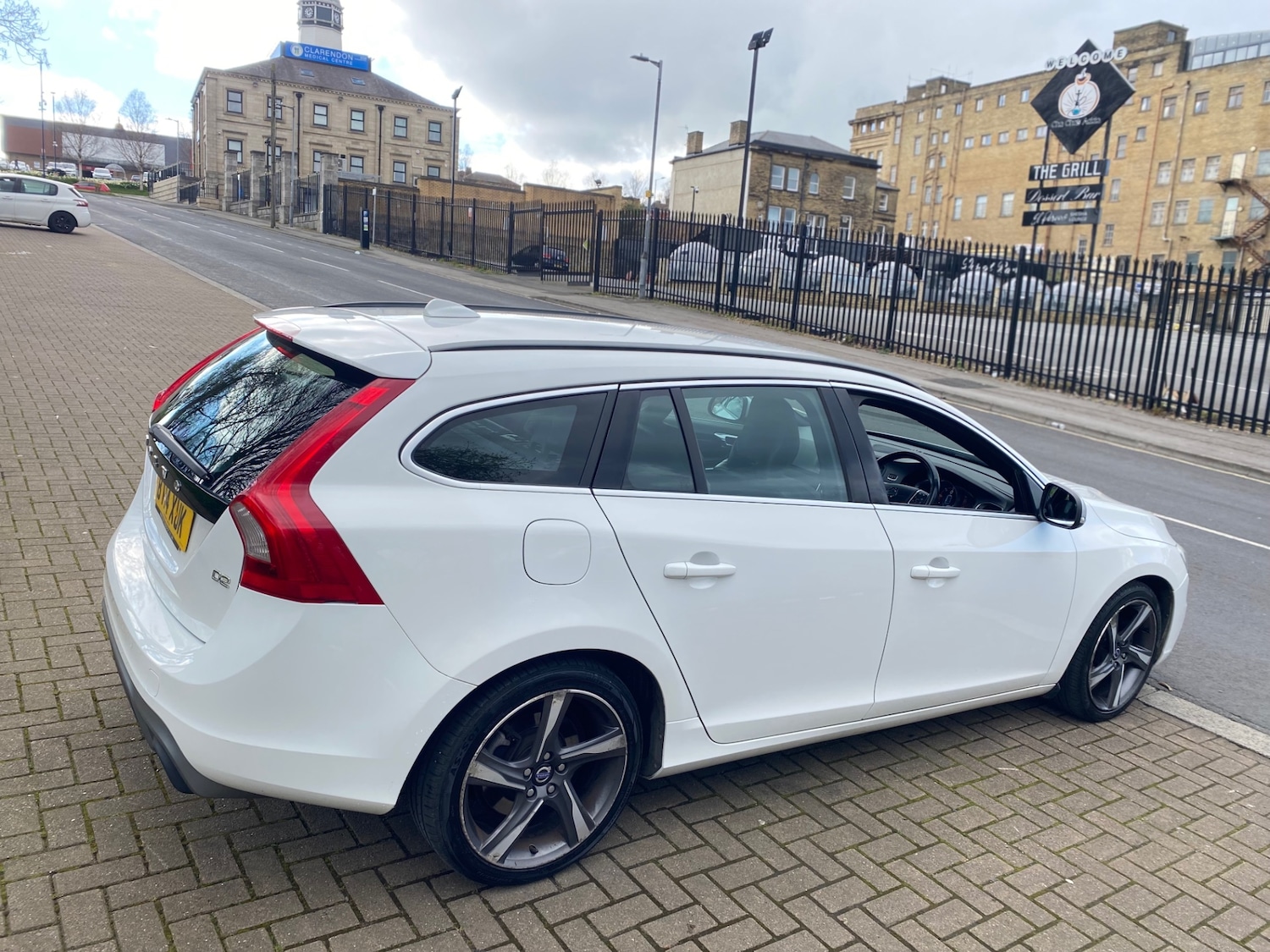Used Volvo V60 2014 for sale - 78112394: Photo 7