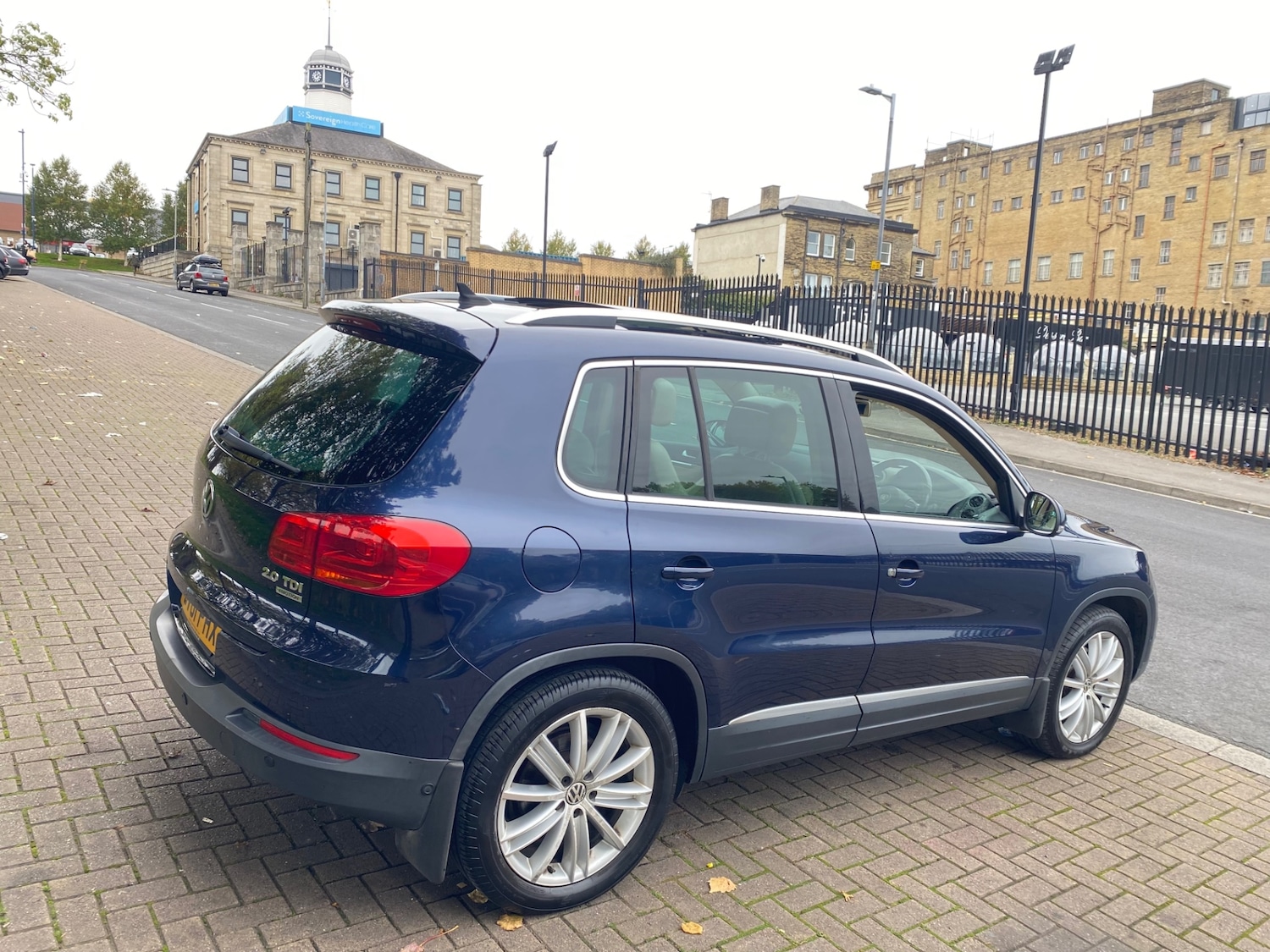 Used Volkswagen Tiguan 2011 for sale - 76293450: Photo 7