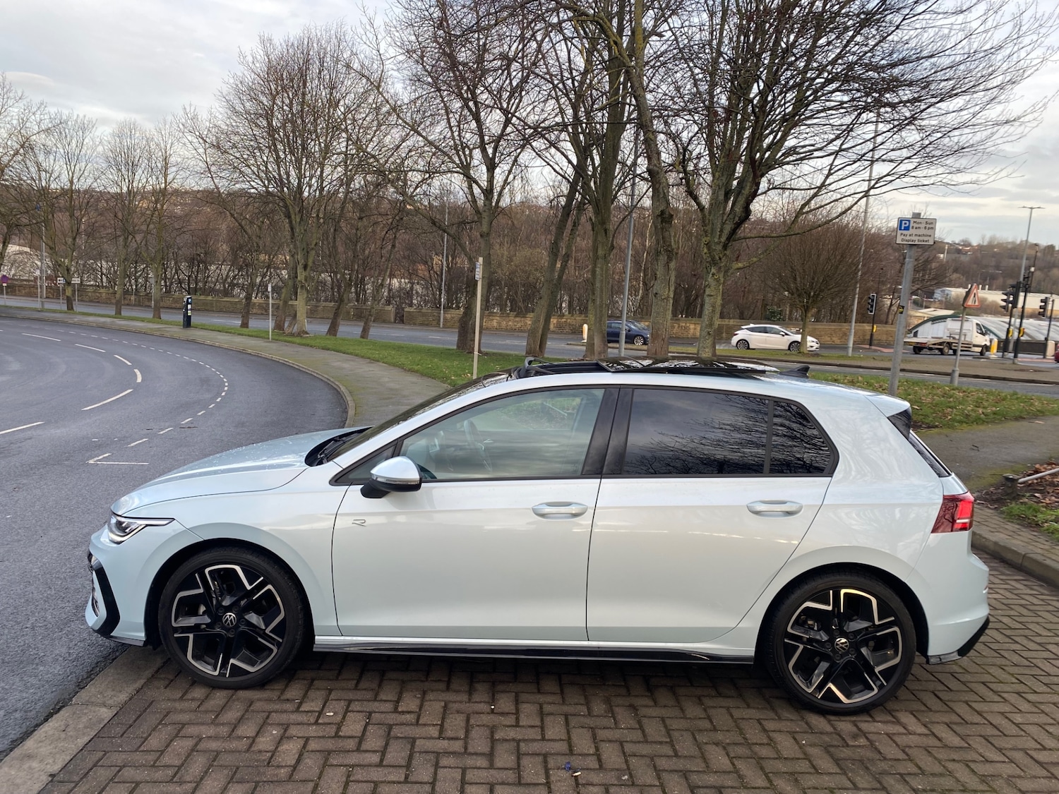 Used Volkswagen Golf 2025 for sale - 77201473: Photo 4