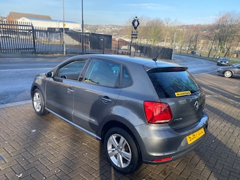 Used Volkswagen Polo 2017 for sale - 77390052: Photo