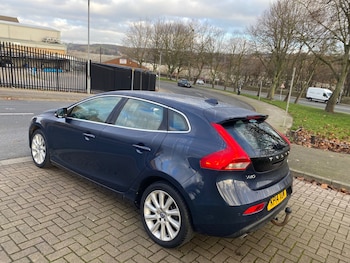Used Volvo V40 2014 for sale - 77090217: Photo