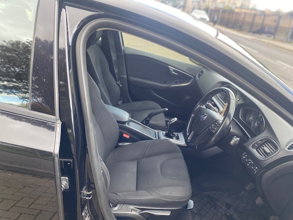 Used Volvo V40 2013 for sale - 76293440: Photo 11