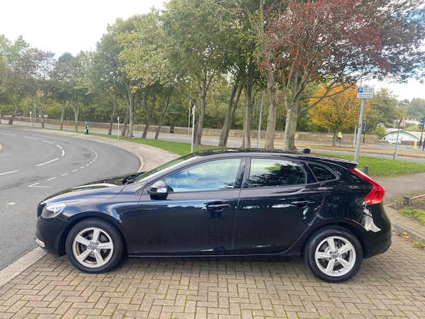 Used Volvo V40 2013 for sale - 76293440: Photo 4