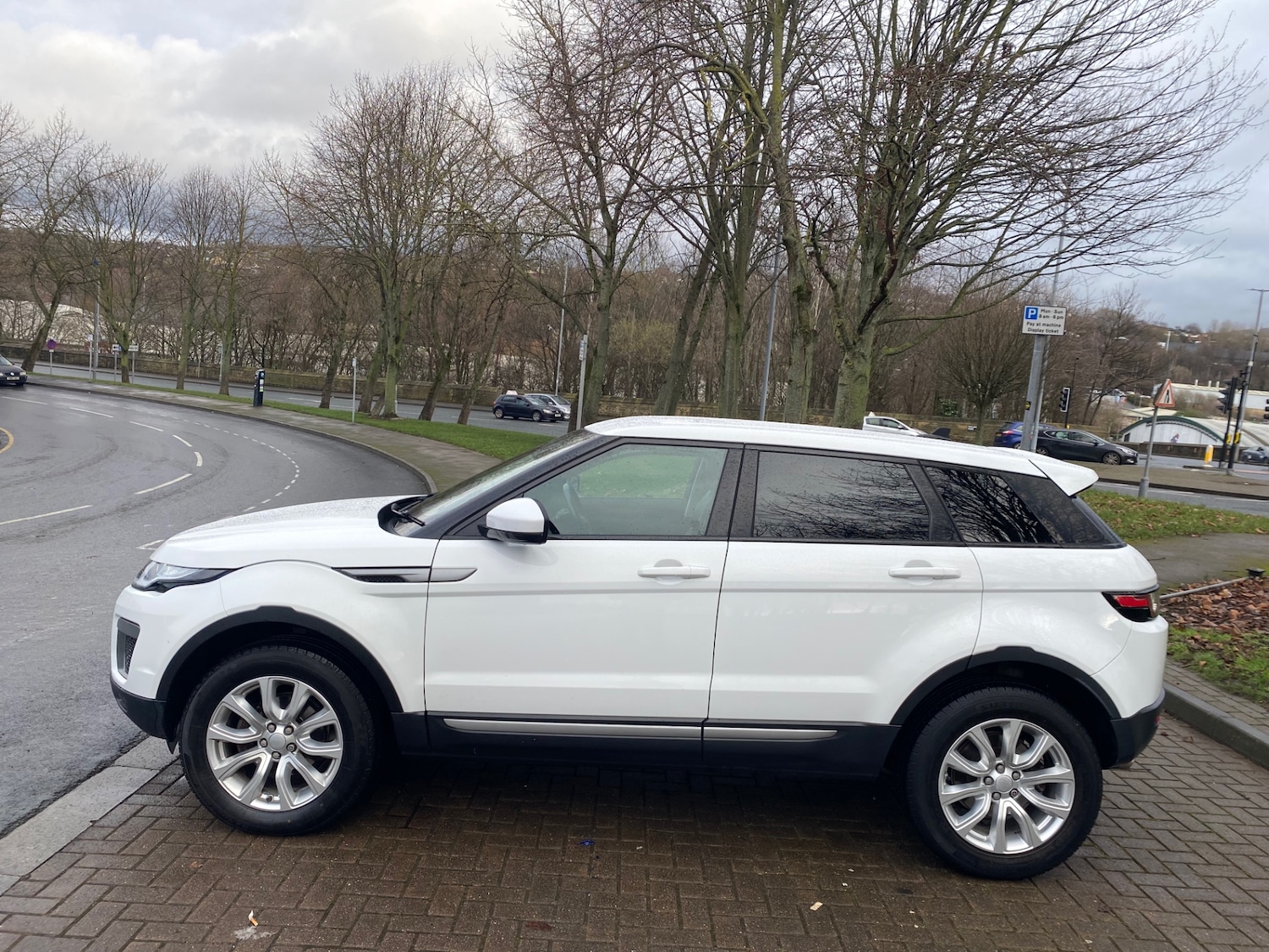 Used Land Rover Range Rover Evoque 2016 for sale - 77201479: Photo 4