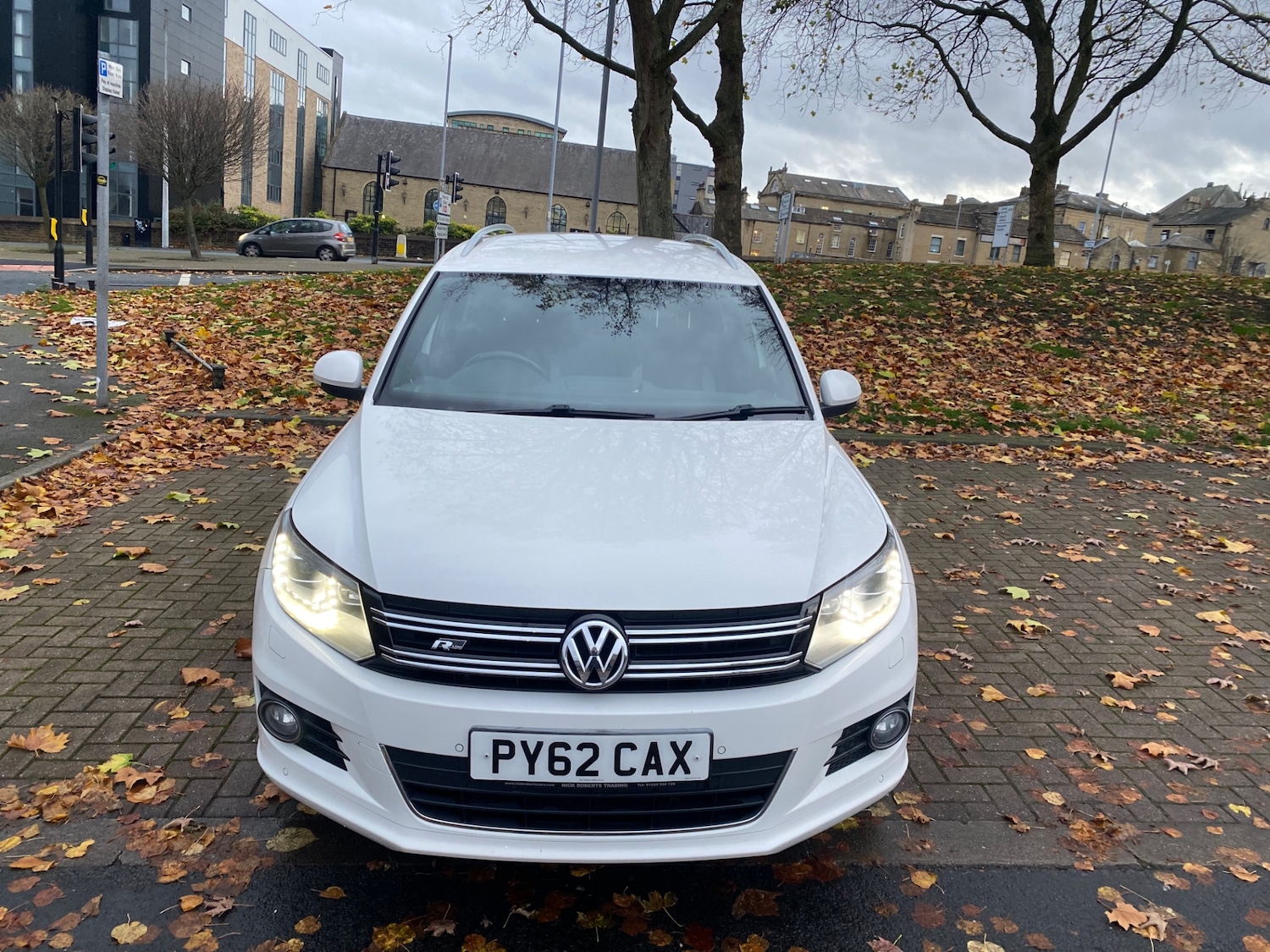 Used Volkswagen Tiguan 2012 for sale - 76753387: Photo 2