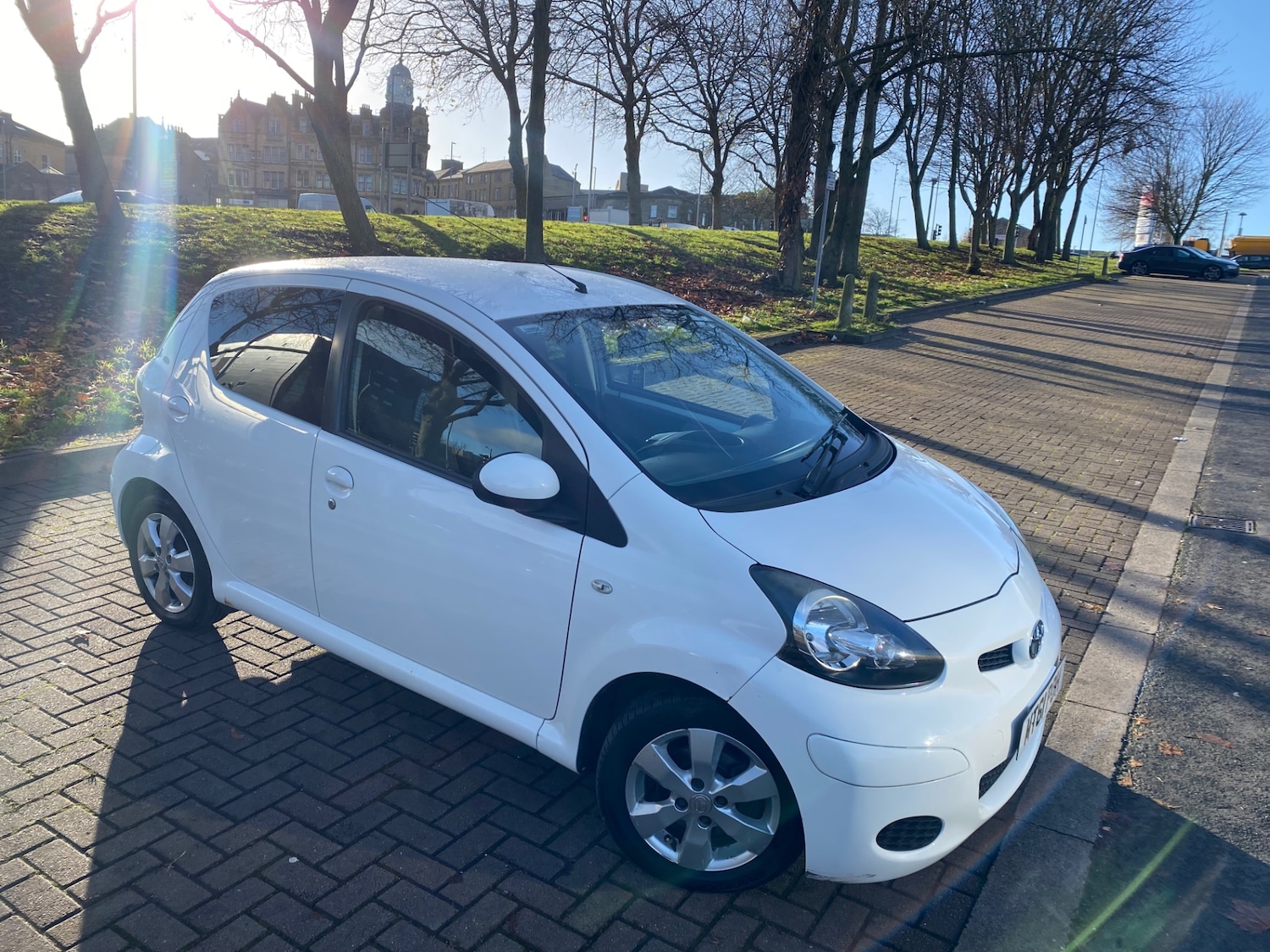 Used Toyota AYGO 2011 for sale - 76699764: Photo 1