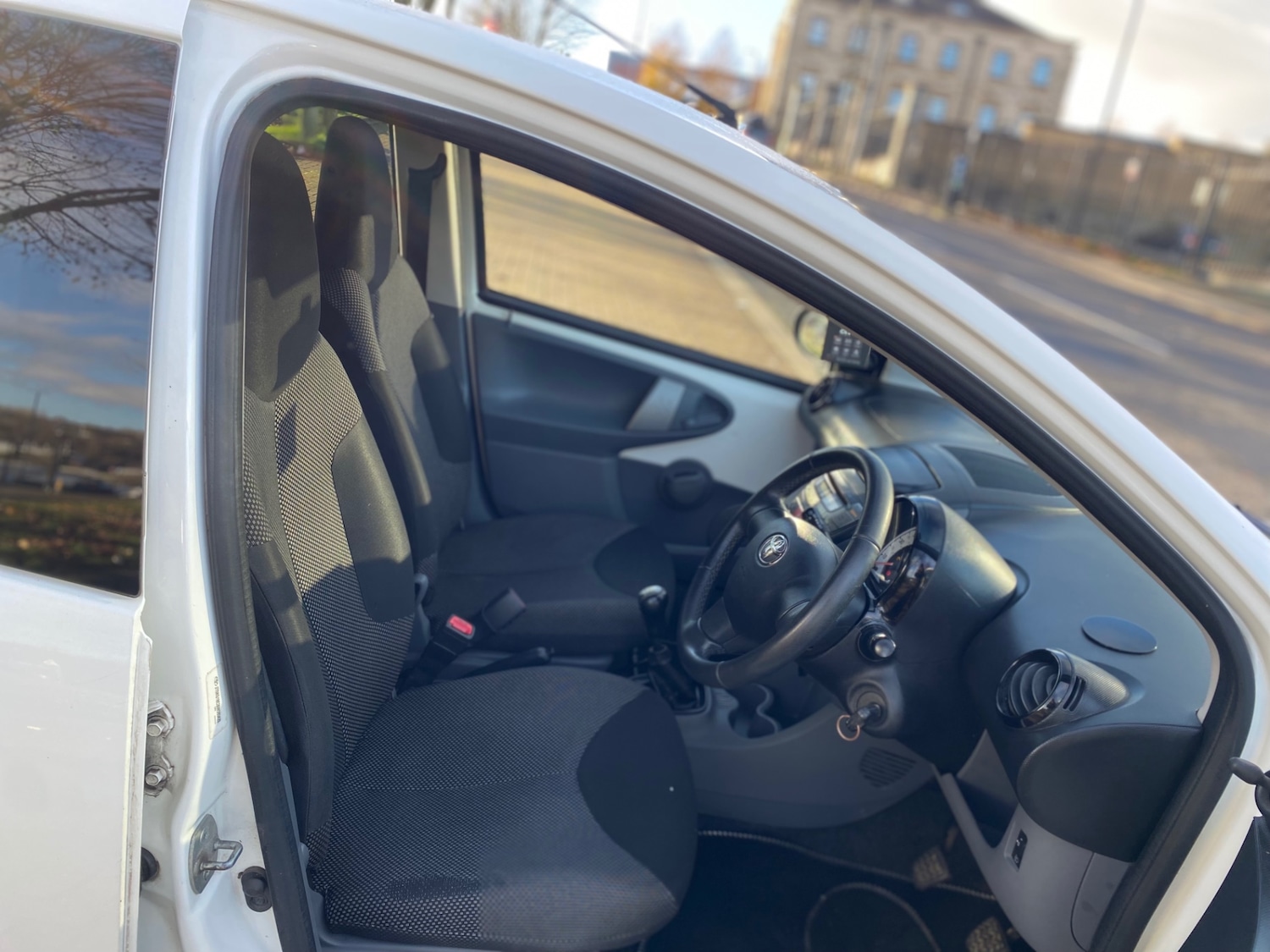 Used Toyota AYGO 2011 for sale - 76699764: Photo 10