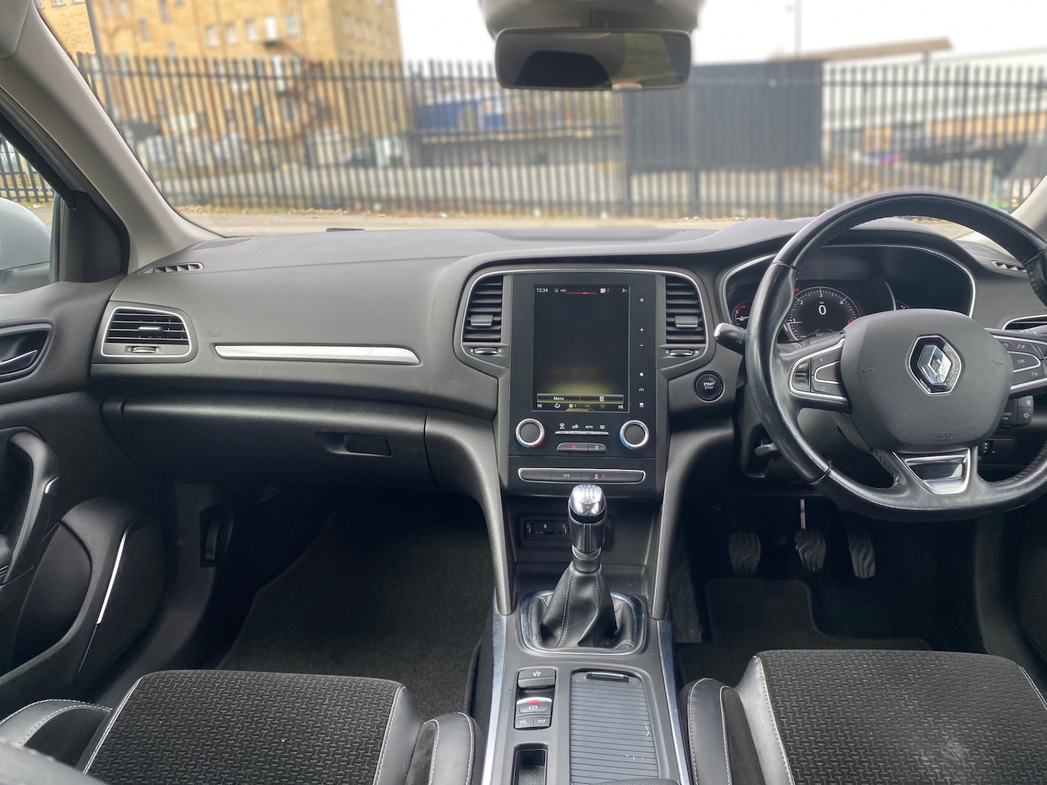 Used Renault Megane 2017 for sale - 77851821: Photo 11