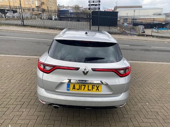 Used Renault Megane 2017 for sale - 77851821: Photo