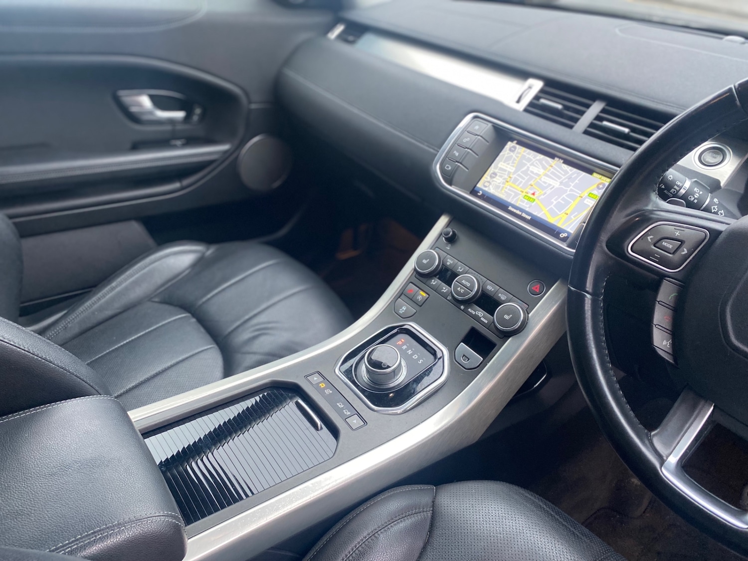 Used Land Rover Range Rover Evoque 2015 for sale - 77251541: Photo 10