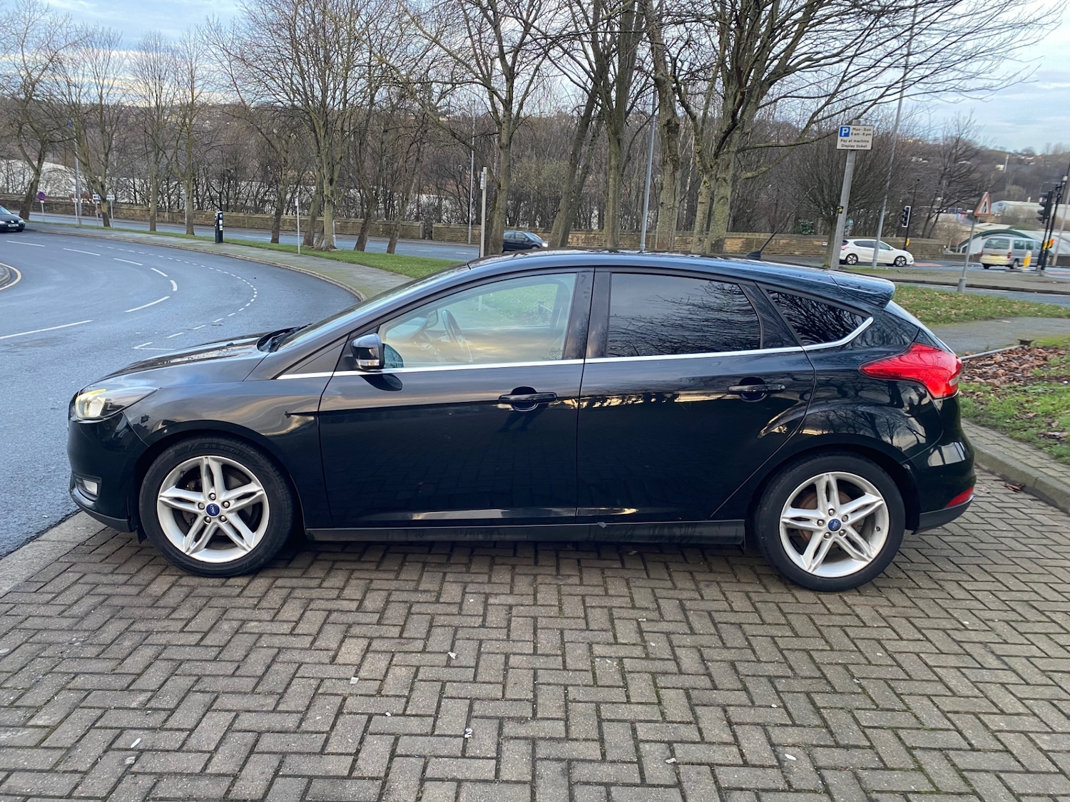 Used Ford Focus 2015 for sale - 77201477: Photo 4