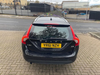Used Volvo V60 2011 for sale - 76369540: Photo