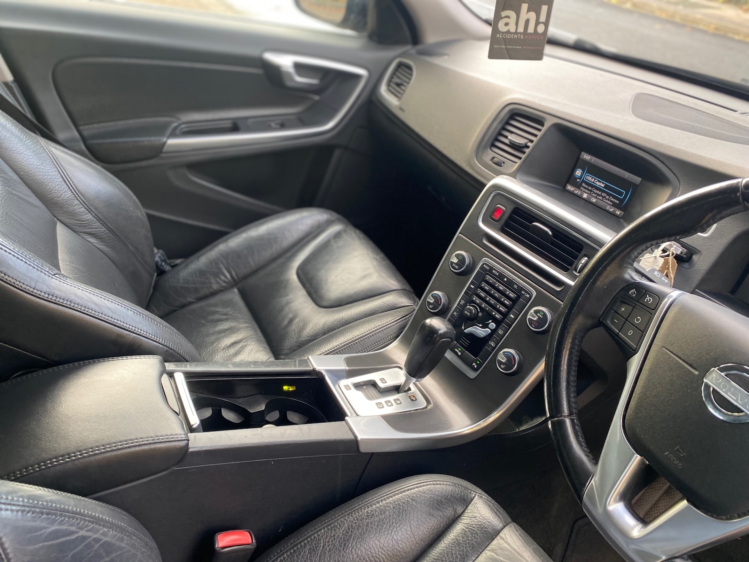 Used Volvo V60 2011 for sale - 76369540: Photo 9