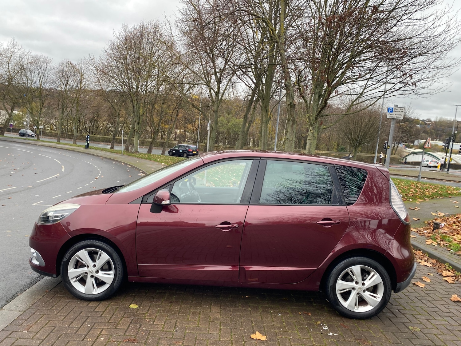 Used Renault Scenic 2012 for sale - 76830235: Photo 4