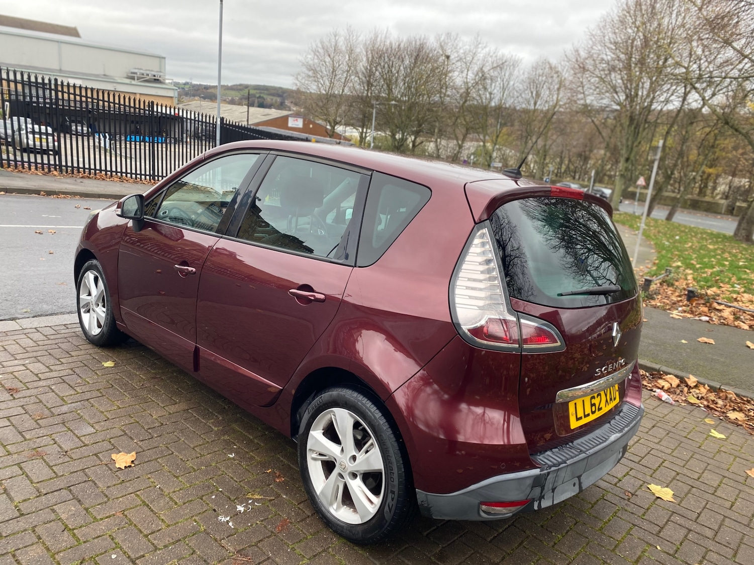 Used Renault Scenic 2012 for sale - 76830235: Photo 5