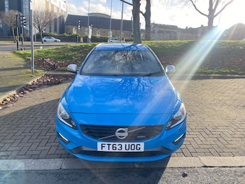 Used Volvo V60 2014 for sale - 76924717: Photo