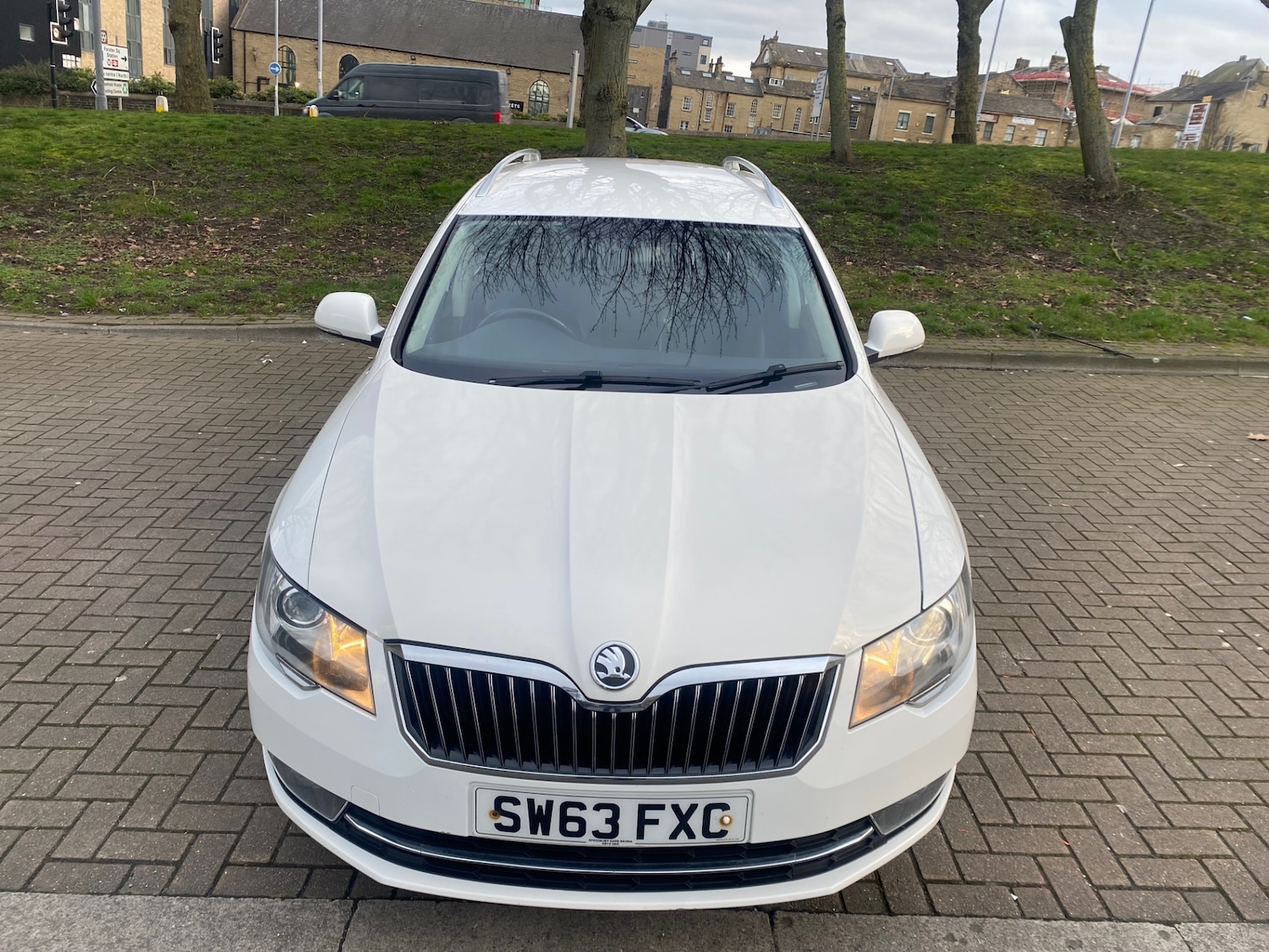 Used Skoda Superb 2014 for sale - 77736956: Photo 2