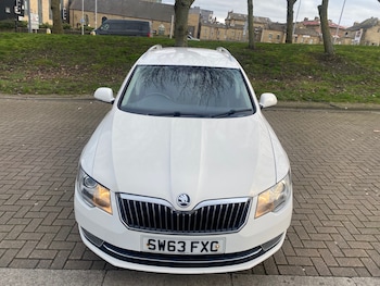 Used Skoda Superb 2014 for sale - 77736956: Photo