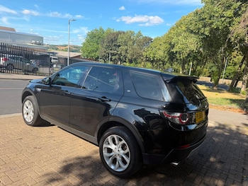 Used Land Rover Discovery Sport 2015 for sale - 79507941: Photo