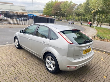 Used Ford Focus 2009 for sale - 76186346: Photo 4