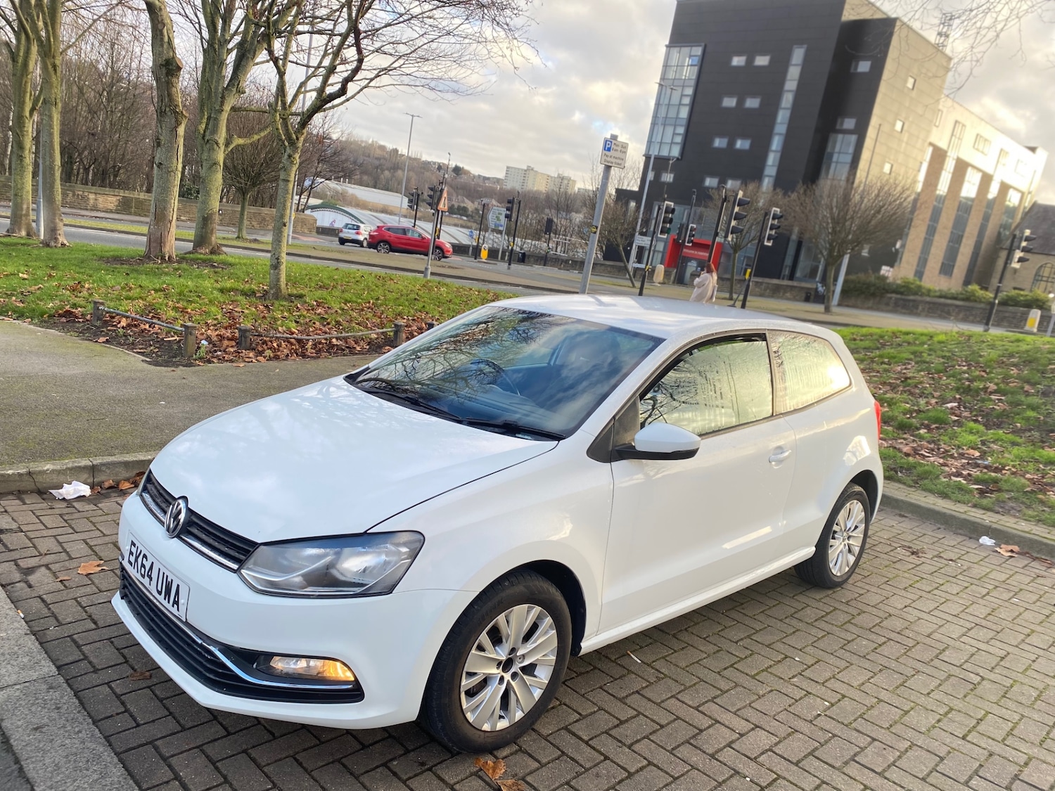 Used Volkswagen Polo 2014 for sale - 77090237: Photo 3