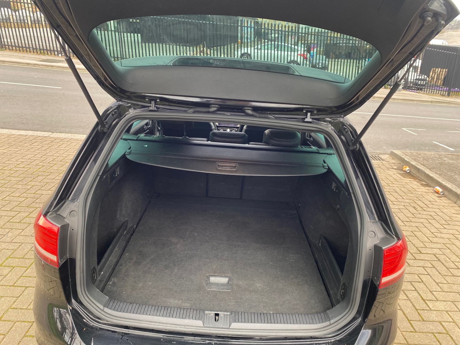 Used Volkswagen Passat 2018 for sale - 78112383: Photo 11