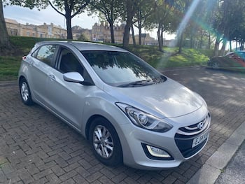 Used Hyundai i30 2014 for sale - 79765535: Photo