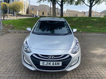 Used Hyundai i30 2014 for sale - 79765535: Photo