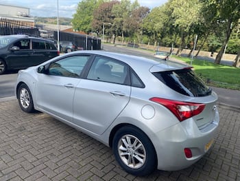 Used Hyundai i30 2014 for sale - 79765535: Photo
