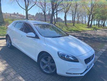 Used Volvo V40 2013 for sale - 78382990: Photo