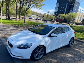 Used Volvo V40 2013 for sale - 78382990: Photo