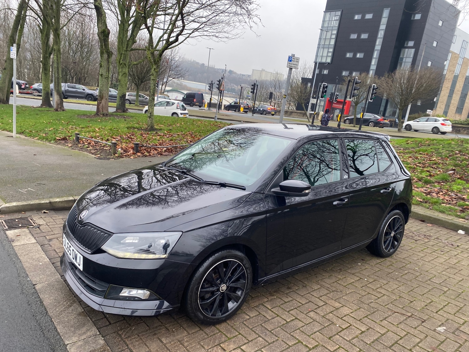 Used Skoda Fabia 2015 for sale - 77090245: Photo 3