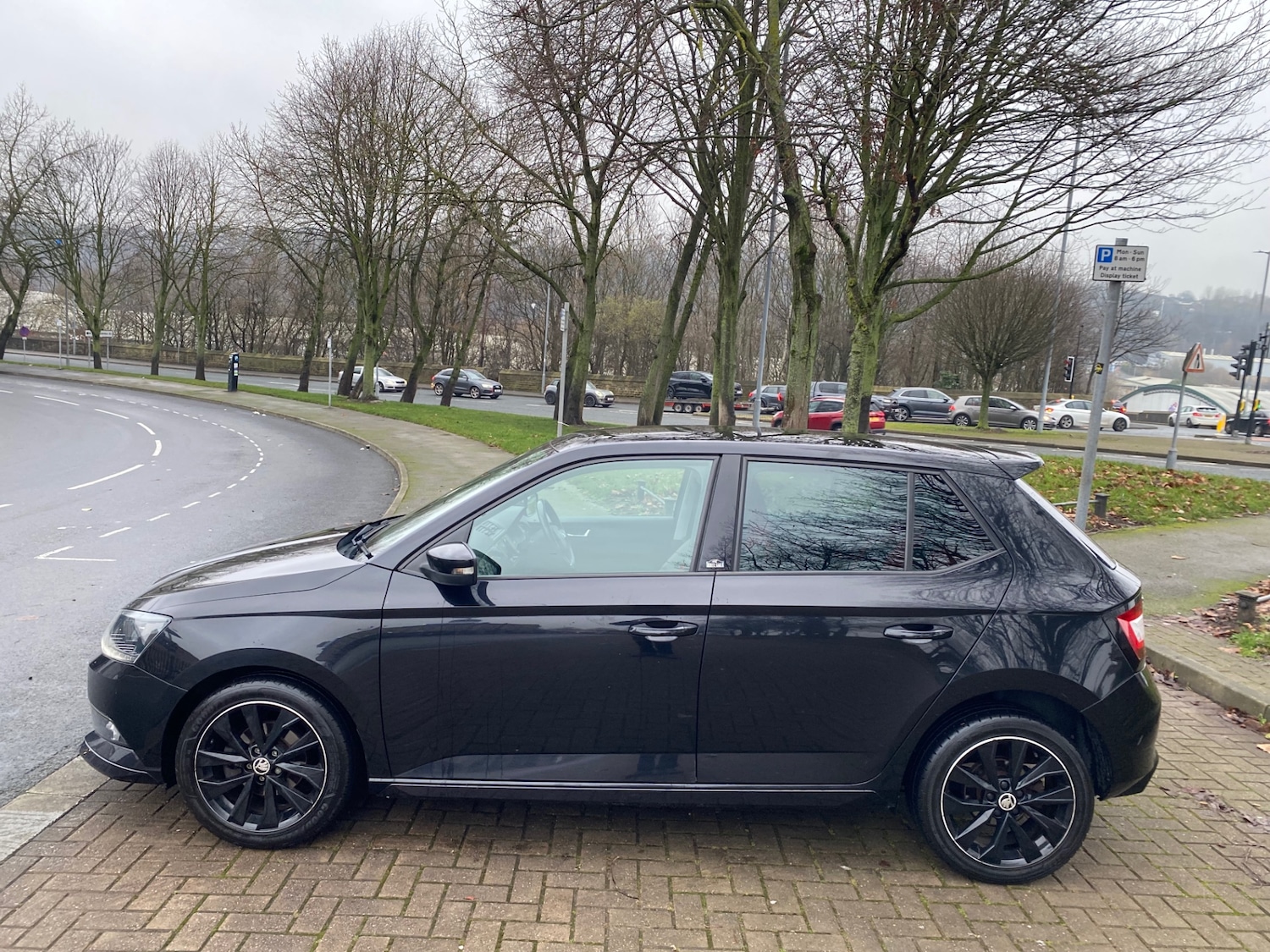 Used Skoda Fabia 2015 for sale - 77090245: Photo 4
