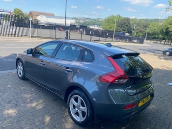 Used Volvo V40 2013 for sale - 79010234: Photo