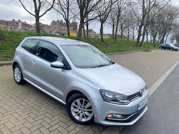 Used Volkswagen Polo 2014 for sale - 77851823: Photo