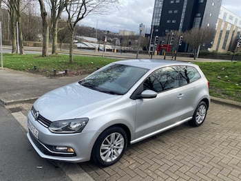 Used Volkswagen Polo 2014 for sale - 77851823: Photo