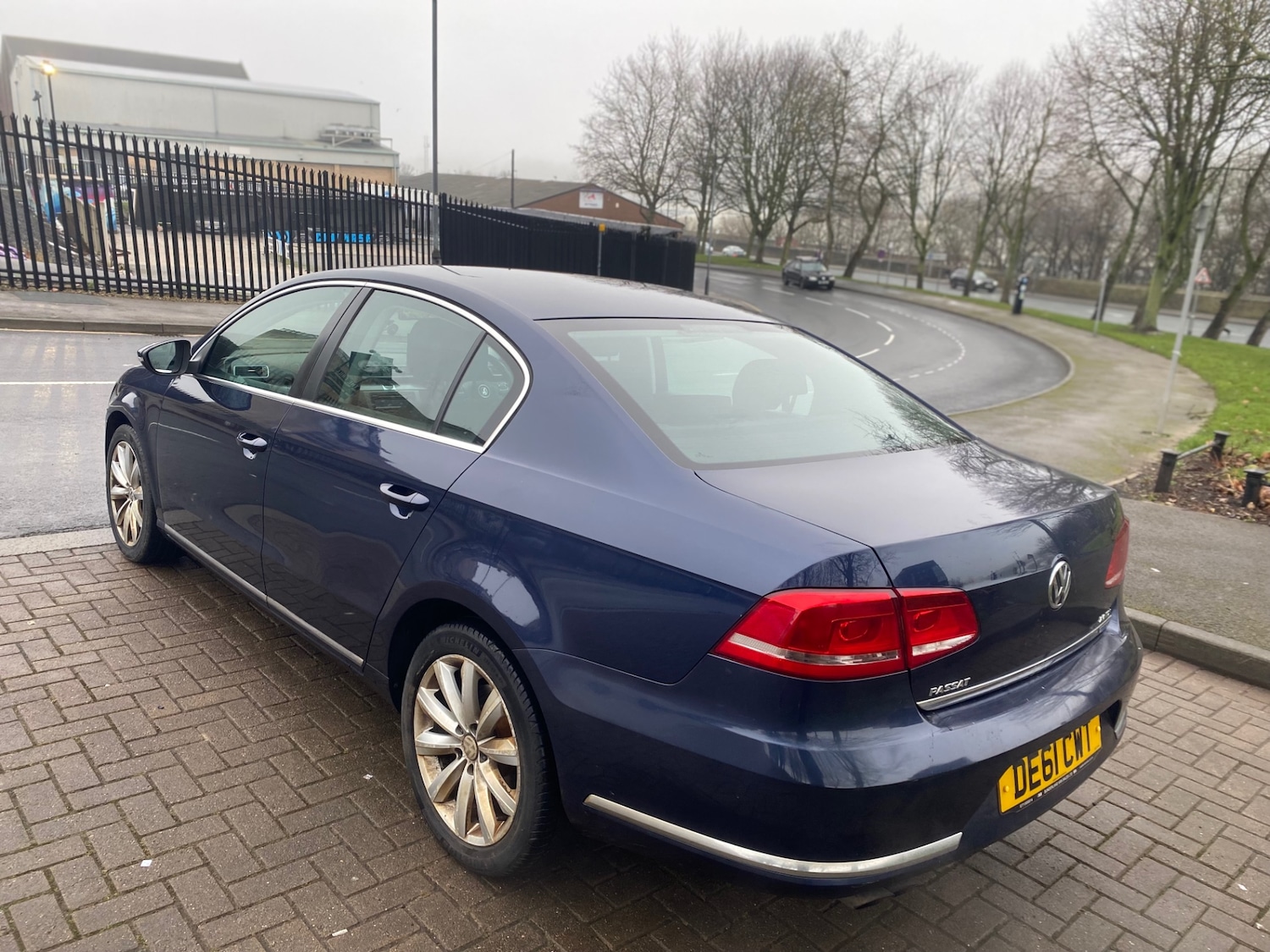 Used Volkswagen Passat 2011 for sale - 77390054: Photo 4