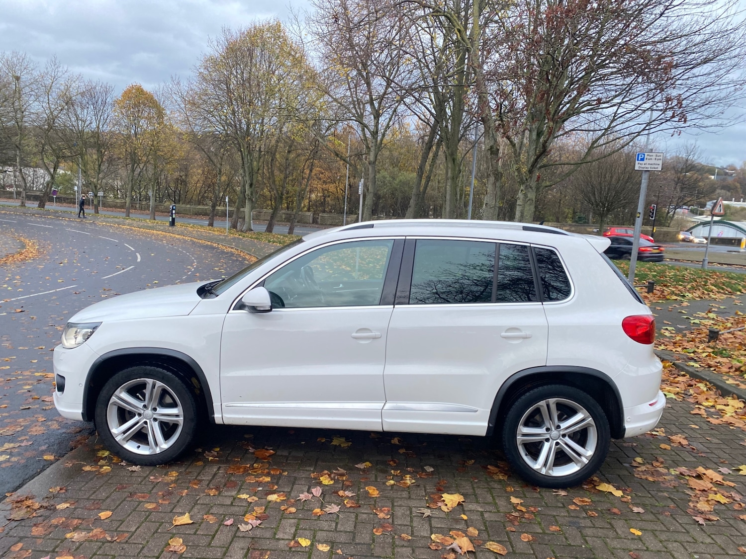 Used Volkswagen Tiguan 2012 for sale - 76560209: Photo 4