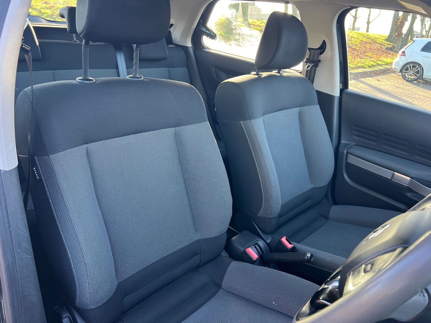 Used Citroen C4 Cactus 2015 for sale - 76618925: Photo 9