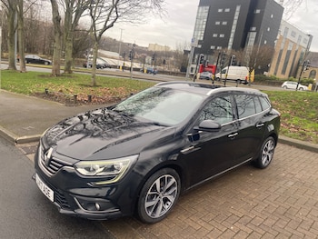 Used Renault Megane 2017 for sale - 77251549: Photo
