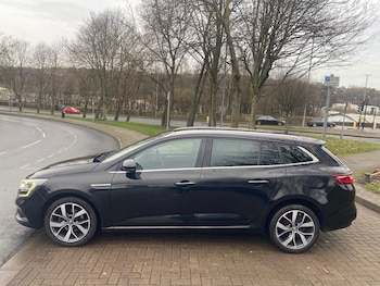 Used Renault Megane 2017 for sale - 77251549: Photo