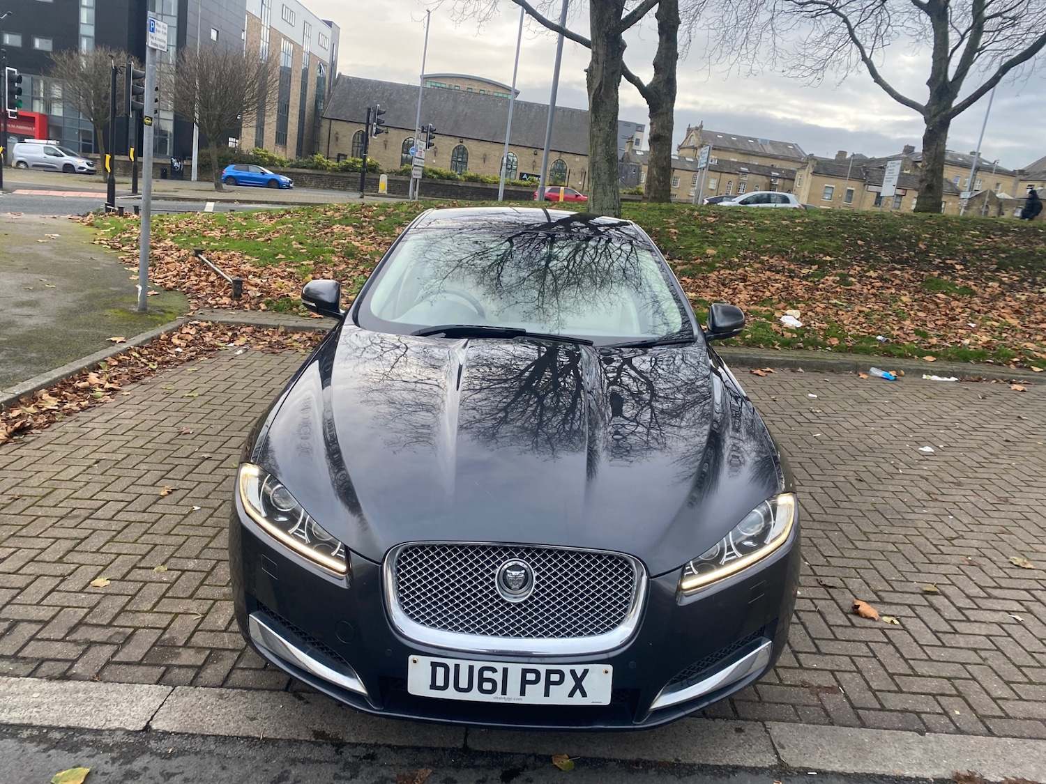 Used Jaguar XF 2012 for sale - 76714103: Photo 2
