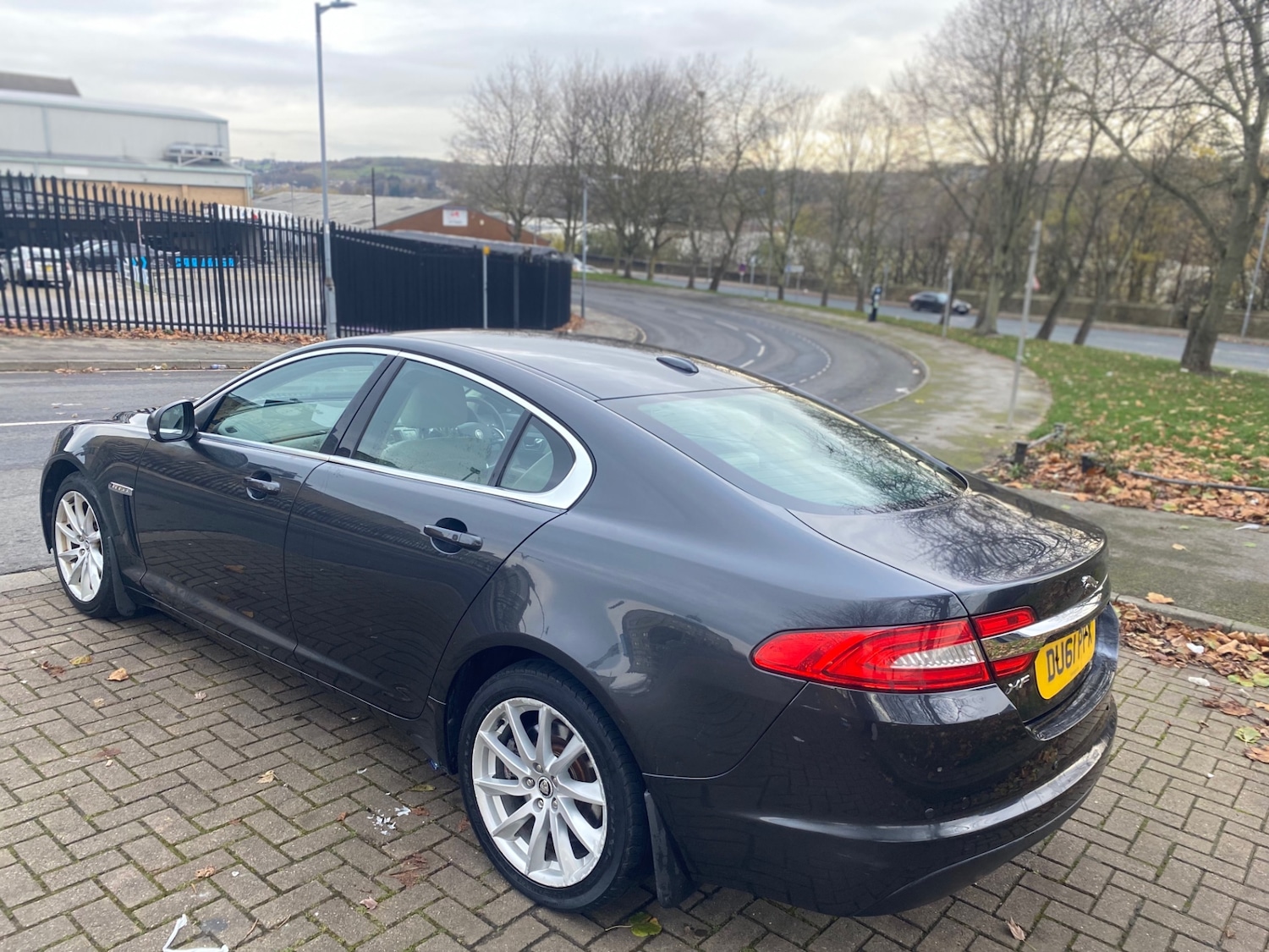 Used Jaguar XF 2012 for sale - 76714103: Photo 4