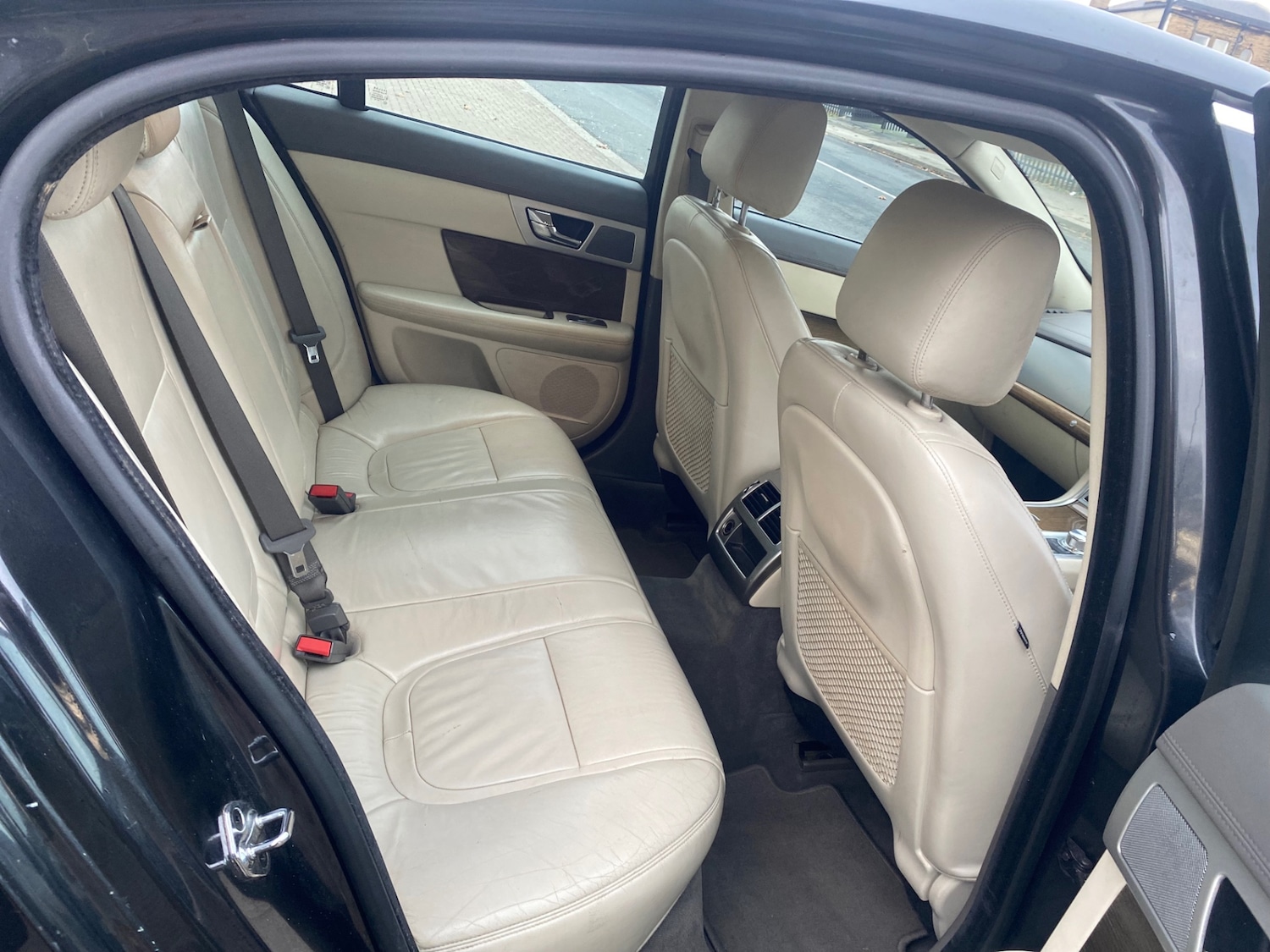 Used Jaguar XF 2012 for sale - 76714103: Photo 8