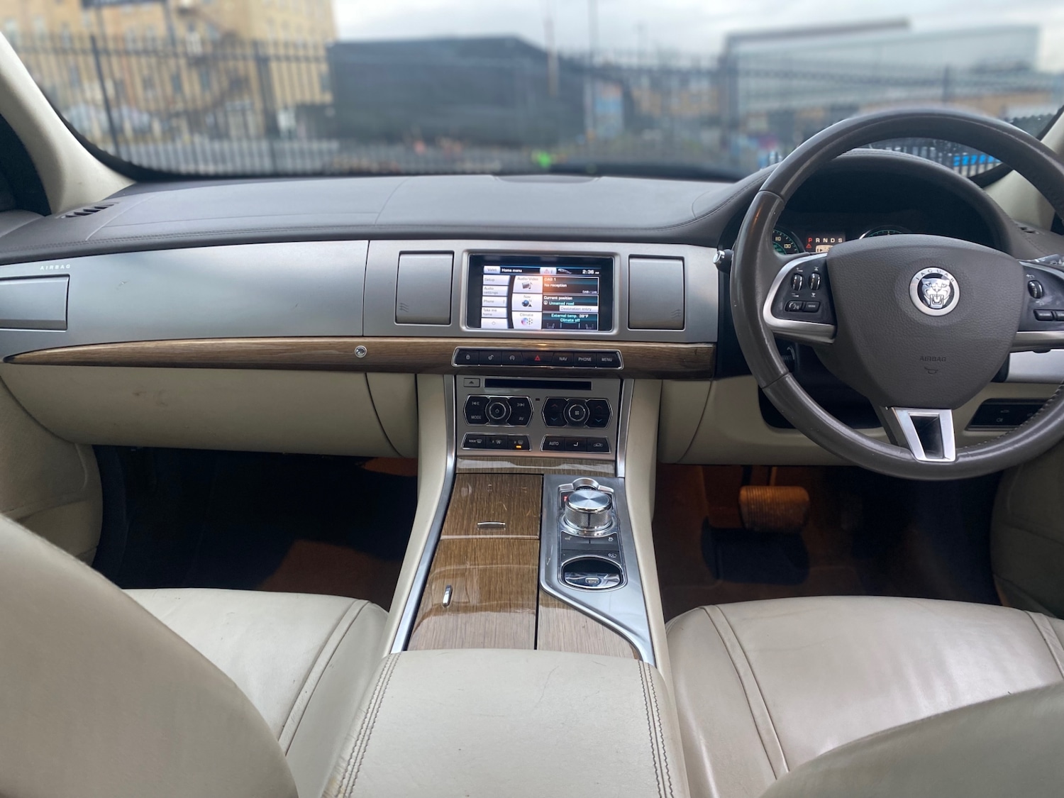 Used Jaguar XF 2012 for sale - 76714103: Photo 9