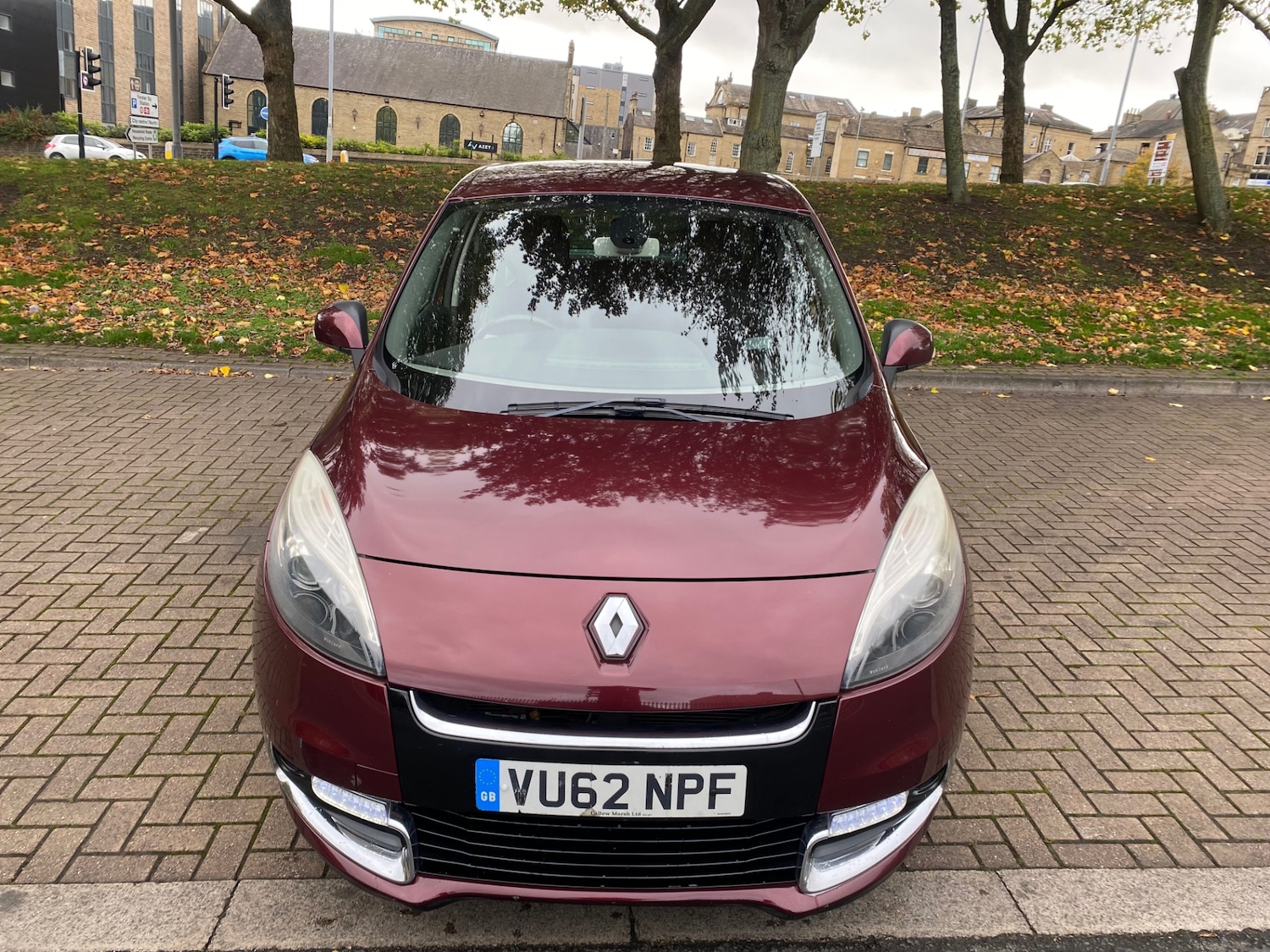 Used Renault Scenic 2012 for sale - 76369519: Photo 2